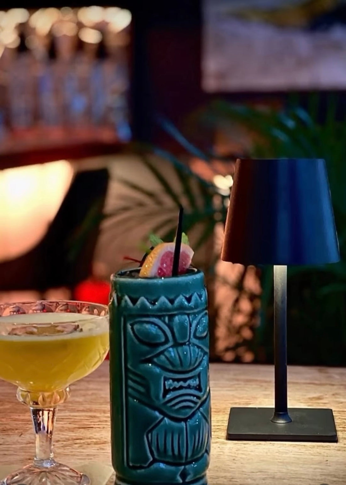 FINE DINE & COCKTAILS AT DÁMBOISE